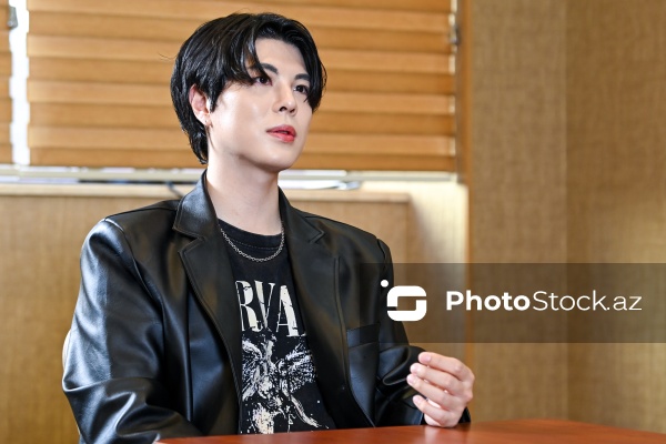 Koreyalı müğənni və bəstəkar Çxve Kisu