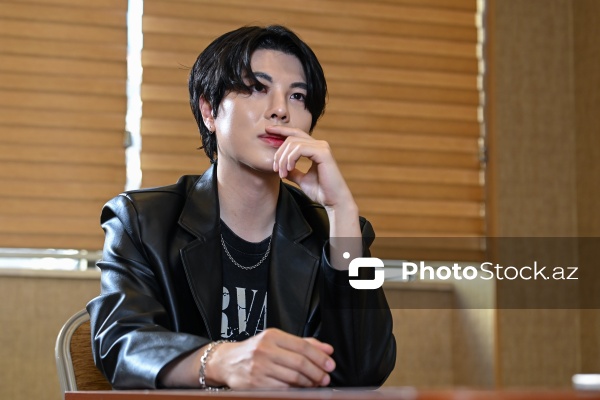 Koreyalı müğənni və bəstəkar Çxve Kisu