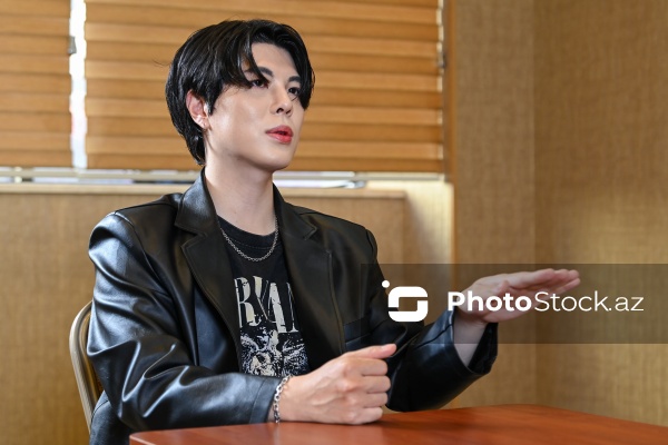 Koreyalı müğənni və bəstəkar Çxve Kisu