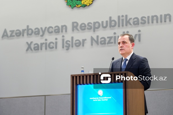 Ceyhun Bayramov və Kaya Kallasın birgə mətbuat konfransı