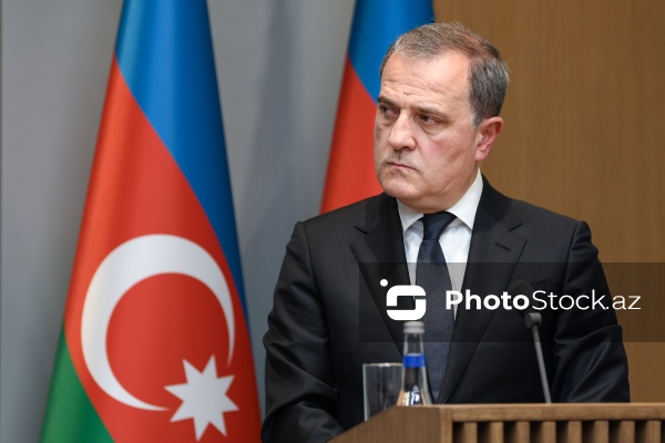 Ceyhun Bayramov və Tanya Fayonun birgə mətbuat konfransı