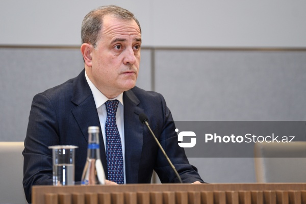 Ceyhun Bayramov - Xarici İşlər Nazirliyində keçirilən mətbuat konfransında