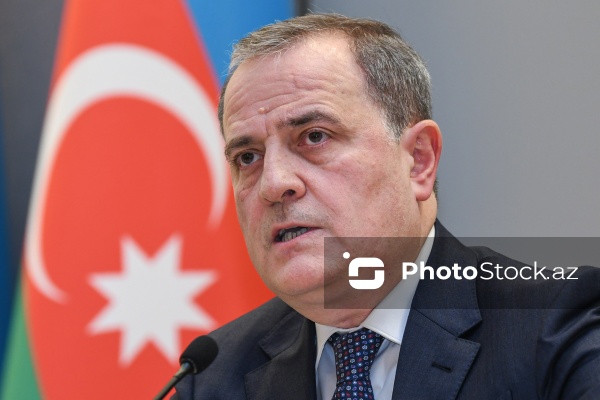 Ceyhun Bayramov - Xarici İşlər Nazirliyində keçirilən mətbuat konfransında