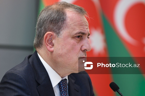 Ceyhun Bayramov - Xarici İşlər Nazirliyində keçirilən mətbuat konfransında