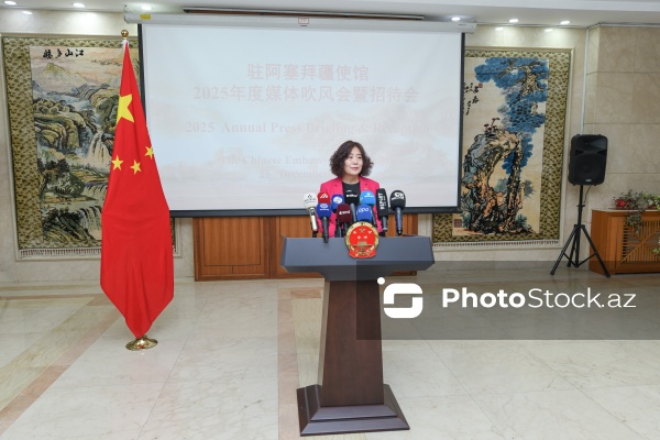 Lu Mey - Bakıda keçirdiyi mətbuat konfransında