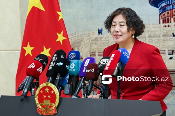 Çinin Azərbaycandakı səfiri Lu Meyin brifinqi