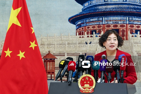 Çinin Azərbaycandakı səfiri Lu Meyin brifinqi