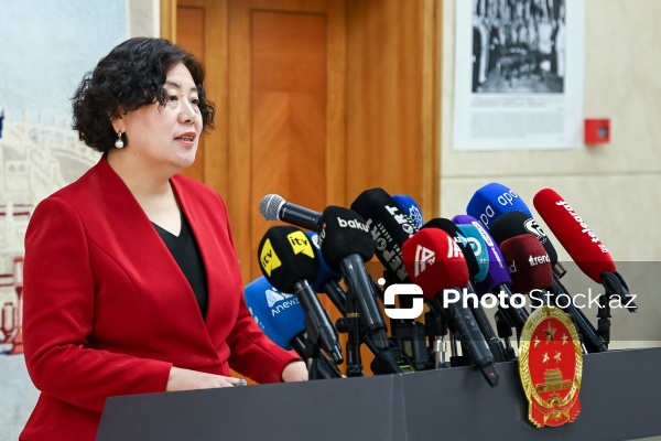 Çinin Azərbaycandakı səfiri Lu Meyin brifinqi