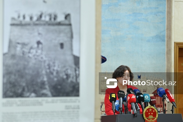 Çinin Azərbaycandakı səfiri Lu Meyin brifinqi