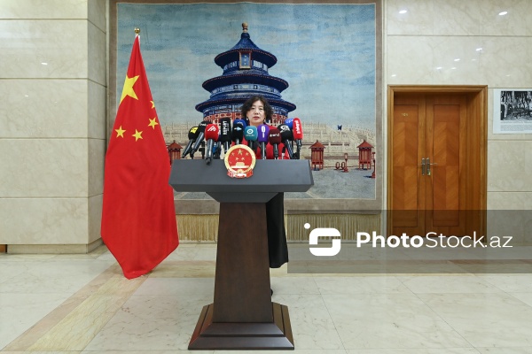 Çinin Azərbaycandakı səfiri Lu Meyin brifinqi