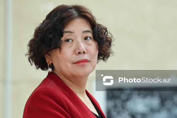 Çinin Azərbaycandakı səfiri Lu Meyin brifinqi