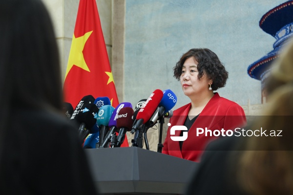 Çinin Azərbaycandakı səfiri Lu Meyin brifinqi