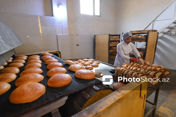 Müxtəlif növ çörək məhsullarının hazırlandığı un məmulatları sexi