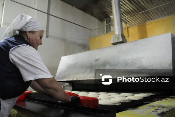 Müxtəlif növ çörək məhsullarının hazırlandığı un məmulatları sexi