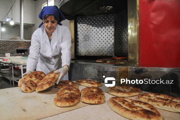 Müxtəlif növ çörək məhsullarının hazırlandığı un məmulatları sexi