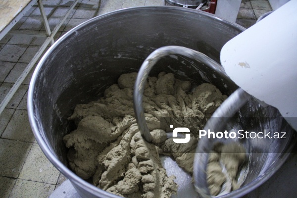 Müxtəlif növ çörək məhsullarının hazırlandığı un məmulatları sexi