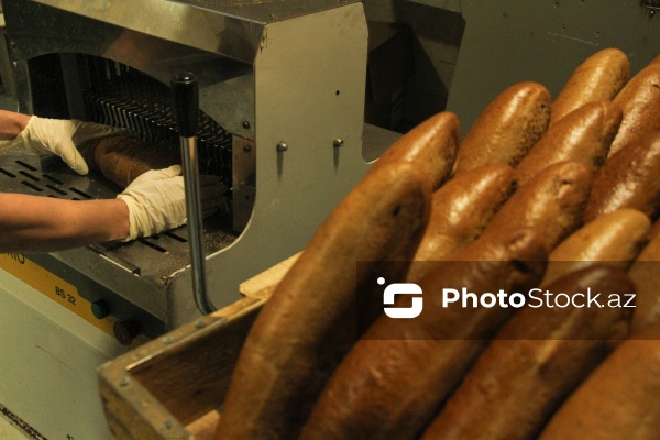 Müxtəlif növ çörək məhsullarının hazırlandığı un məmulatları sexi