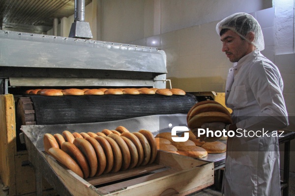 Müxtəlif növ çörək məhsullarının hazırlandığı un məmulatları sexi