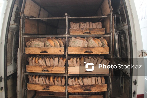 Müxtəlif növ çörək məhsullarının hazırlandığı un məmulatları sexi