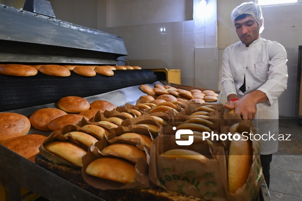 Müxtəlif növ çörək məhsullarının hazırlandığı un məmulatları sexi