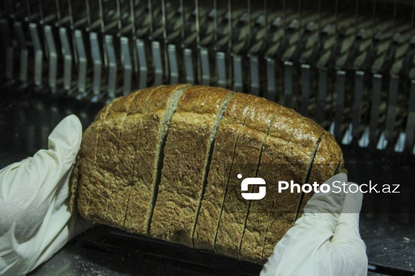 Müxtəlif növ çörək məhsullarının hazırlandığı un məmulatları sexi