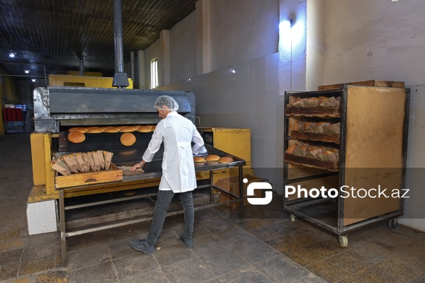 Müxtəlif növ çörək məhsullarının hazırlandığı un məmulatları sexi