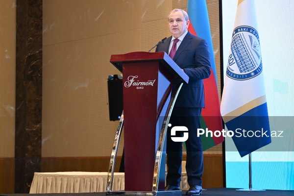 Elçin Babayev - "Davamlı və dayanıqlı şəhər inkişafı üçün insan kapitalının formalaşdırılması" mövzusunda keçirilən beynəlxalq konfransda