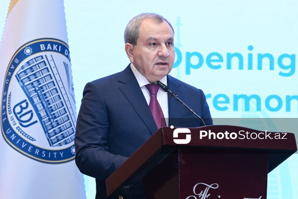 Elçin Babayev - "Davamlı və dayanıqlı şəhər inkişafı üçün insan kapitalının formalaşdırılması" mövzusunda keçirilən beynəlxalq konfransda