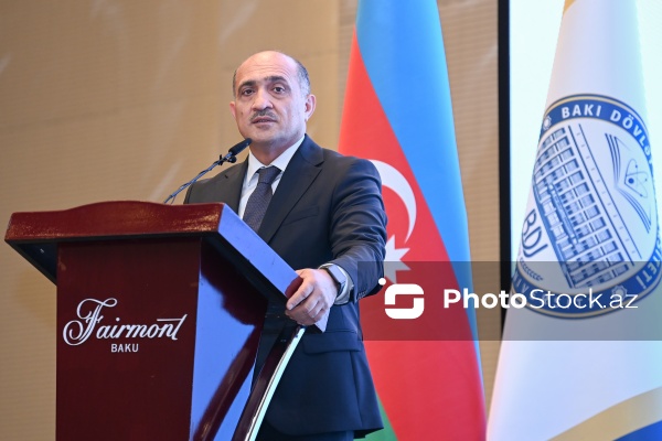 İdris İsayev - "Davamlı və dayanıqlı şəhər inkişafı üçün insan kapitalının formalaşdırılması" mövzusunda keçirilən beynəlxalq konfransda