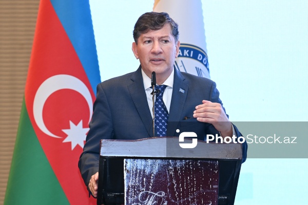 İqor Qarafuliç - "Davamlı və dayanıqlı şəhər inkişafı üçün insan kapitalının formalaşdırılması" mövzusunda keçirilən beynəlxalq konfransda