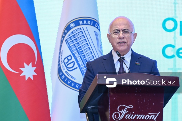 Anar İsgəndərov - "Davamlı və dayanıqlı şəhər inkişafı üçün insan kapitalının formalaşdırılması" mövzusunda keçirilən beynəlxalq konfransda
