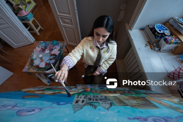 Gənc rəssam Leyla Qurbanova