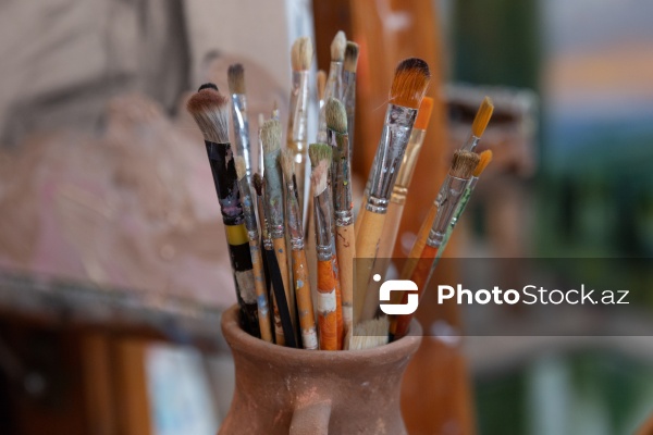 Gənc rəssam Leyla Qurbanova