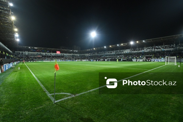 8-ci kilometr qəsəbə stadionu