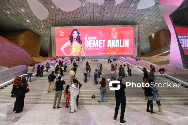 Demet Akalının Bakı Konqres Mərkəzində keçirilən konserti