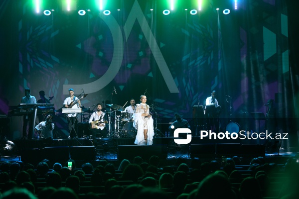 Demet Akalının Bakı Konqres Mərkəzində keçirilən konserti