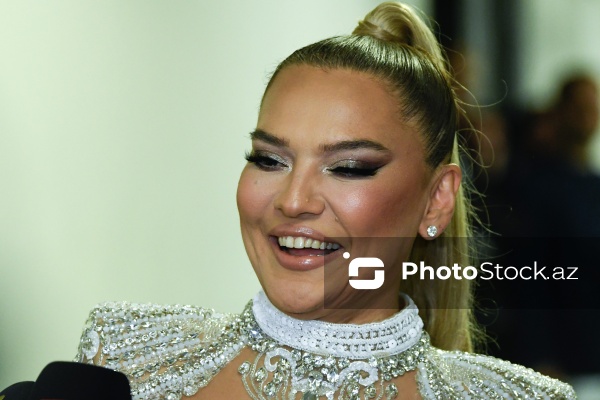 Demet Akalının Bakı Konqres Mərkəzində keçirilən konserti