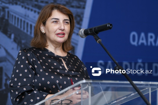 Şəfəq Mehrəliyeva - “Qara qızılın saldığı dəmir yollar” sərgisində