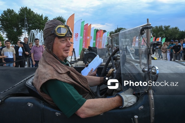 Bakıda “Peking to Paris Motor Challenge” avtomobil yarışı start götürüb