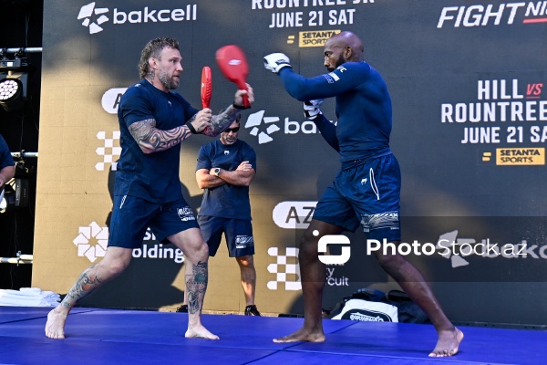 Dənizkənarı Milli Parkda UFC döyüşçüləri ilə keçirilən görüş