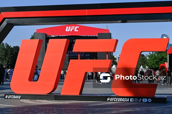 Dənizkənarı Milli Parkda UFC döyüşçüləri ilə keçirilən görüş