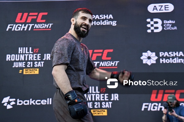 Dənizkənarı Milli Parkda UFC döyüşçüləri ilə keçirilən görüş