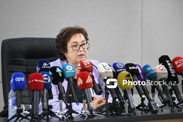 DİM sədri Məleykə Abbaszadənin universitetlərə qəbulun nəticələri ilə bağlı keçirdiyi brifinq