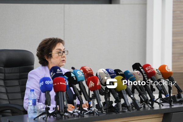 DİM sədri Məleykə Abbaszadənin universitetlərə qəbulun nəticələri ilə bağlı keçirdiyi brifinq