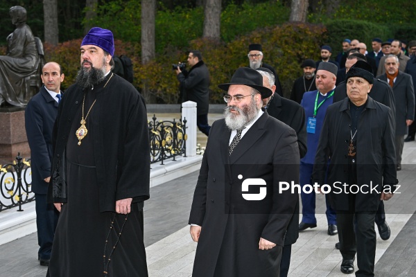 Din Xadimlərinin II Forumu çərçivəsində silsilə ziyarətlər