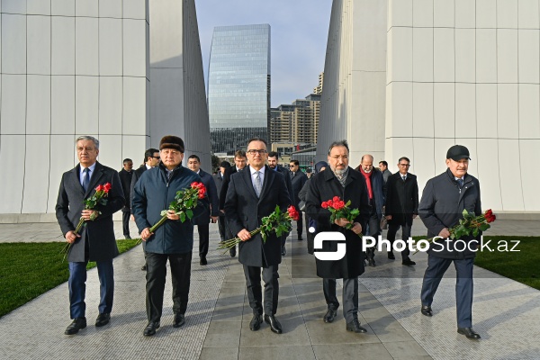 Din Xadimlərinin II Forumu çərçivəsində silsilə ziyarətlər