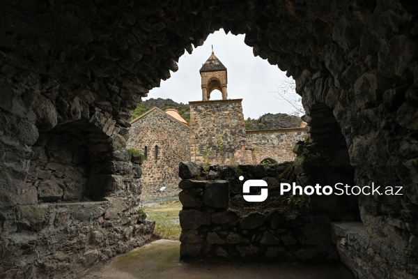 Diplomatik korpusun nümayəndələri Kəlbəcər rayonundakı Xudavəng monastır kompleksi ilə tanış olublar