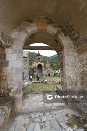 Diplomatik korpusun nümayəndələri Kəlbəcər rayonundakı Xudavəng monastır kompleksi ilə tanış olublar