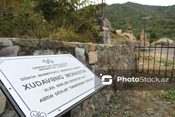 Diplomatik korpusun nümayəndələri Kəlbəcər rayonundakı Xudavəng monastır kompleksi ilə tanış olublar