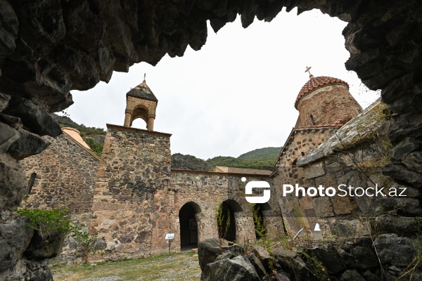 Diplomatik korpusun nümayəndələri Kəlbəcər rayonundakı Xudavəng monastır kompleksi ilə tanış olublar